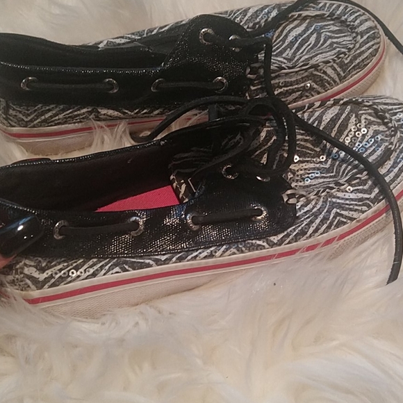 Sperry's - Picture 2 of 3